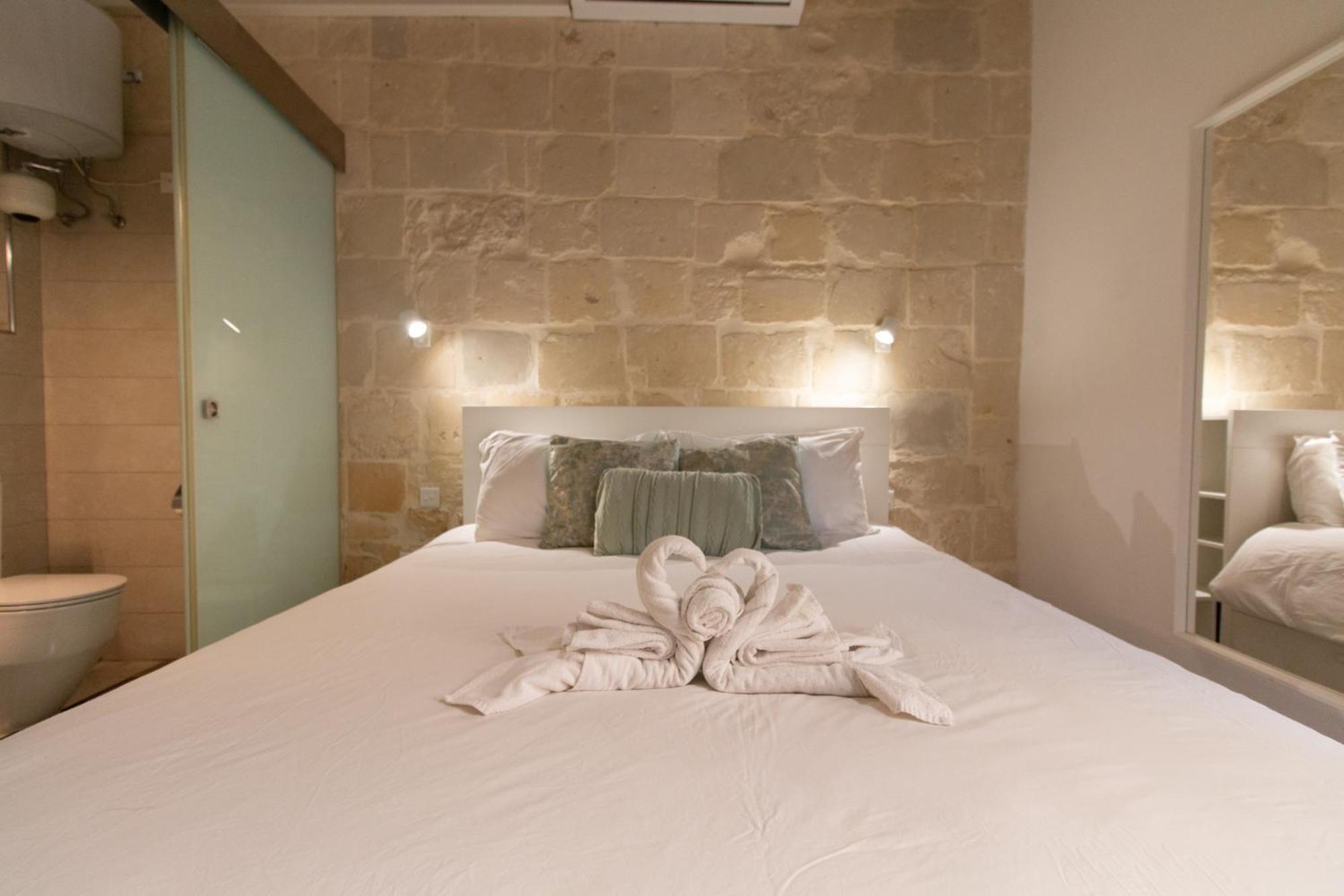15 Main Gate Aparthotel Birgu Bagian luar foto
