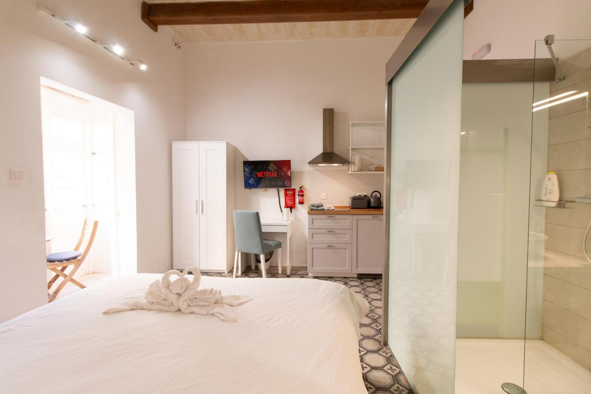 15 Main Gate Aparthotel Birgu Bagian luar foto